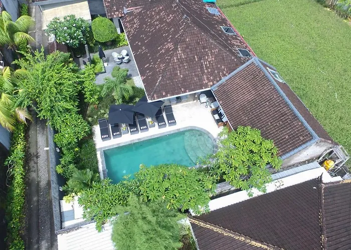 Bloom 1 - 4 Bedrooms, 4 Bathrooms, Private Pool Close To The * Seminyak (Bali)