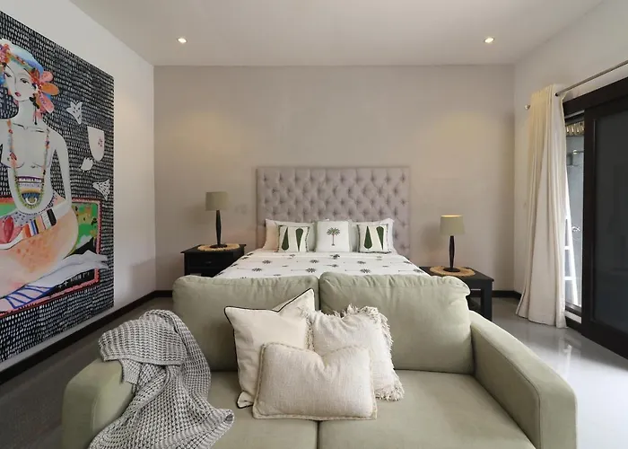 Bloom 1 - 4 Bedrooms, 4 Bathrooms, Private Pool Close To The * Seminyak (Bali)