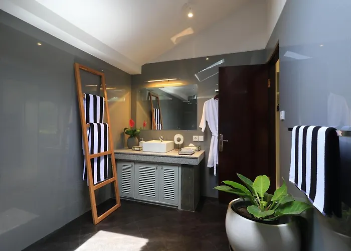 Bloom 1 - 4 Bedrooms, 4 Bathrooms, Private Pool Close To The *