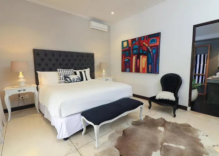 Villa Bloom 1 - 4 Bedrooms, 4 Bathrooms, Private Pool Close To The *